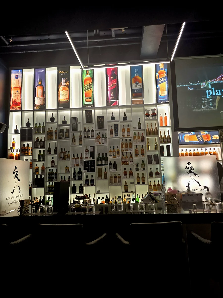 신림 라운지 바 High Whiskey 내부 인테리어 07