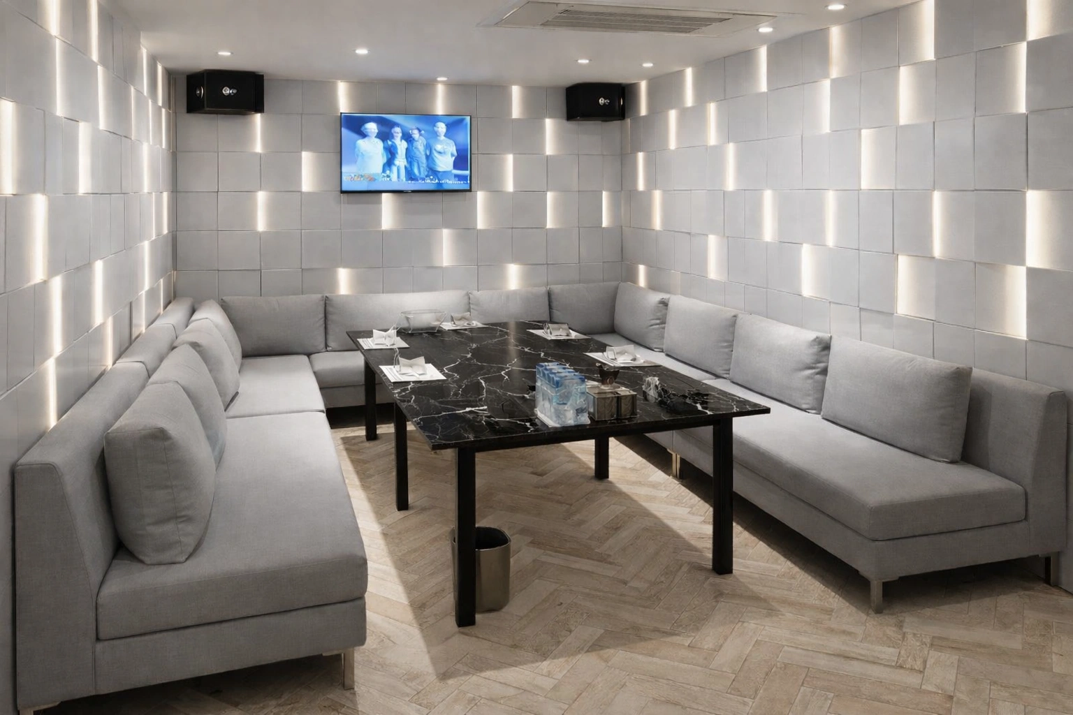 강남 노래방 룸 내부